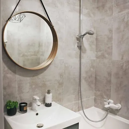 Mieszkanie Nad Malta 아파트 *